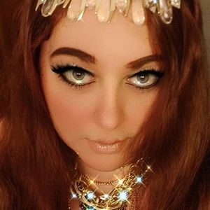 Meet your Posher, Stefi